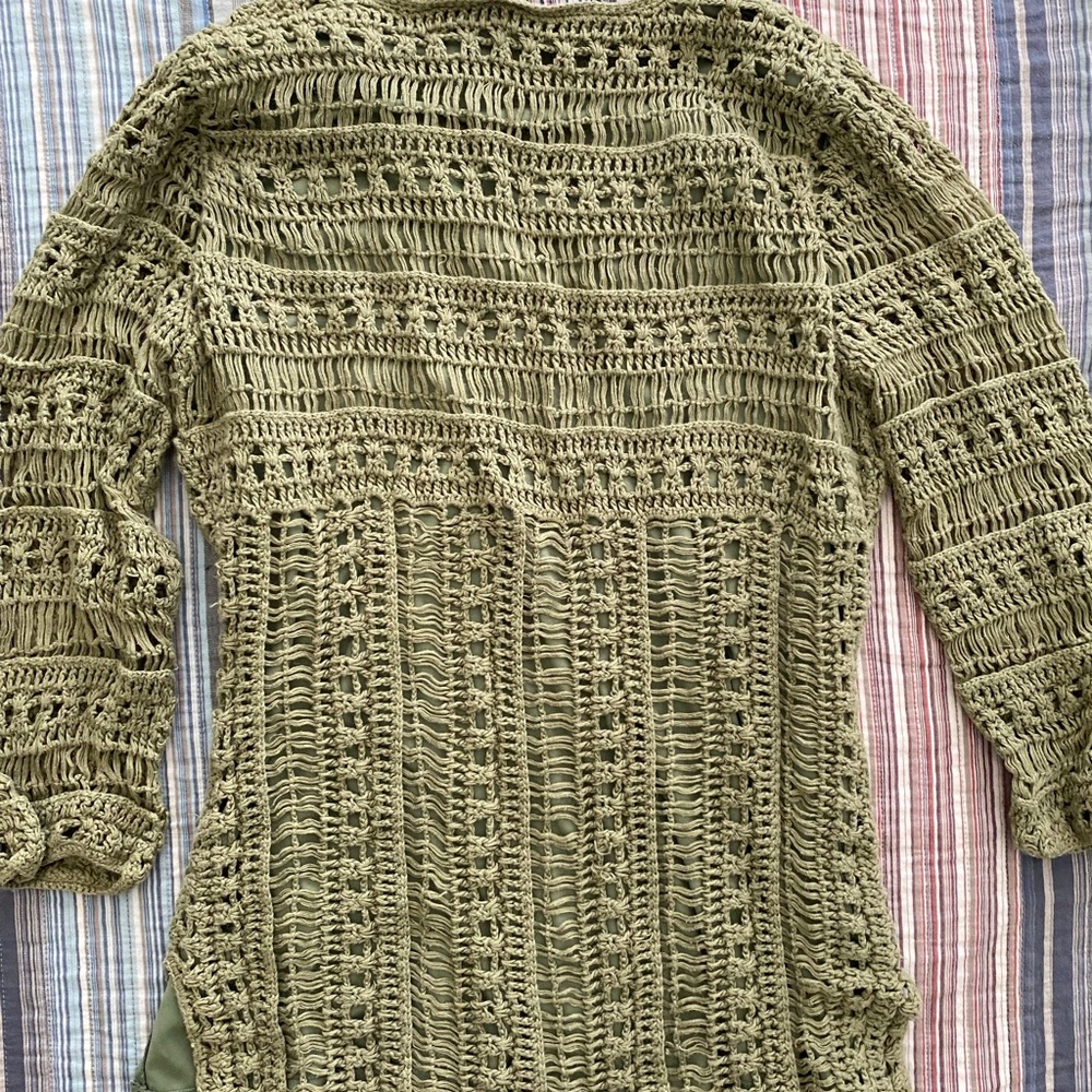 Roaman’s Crochet Sweater - Picture 4 of 4
